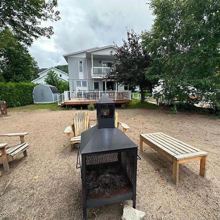 Maison Sur Le Lac Desbiens Экстерьер фото