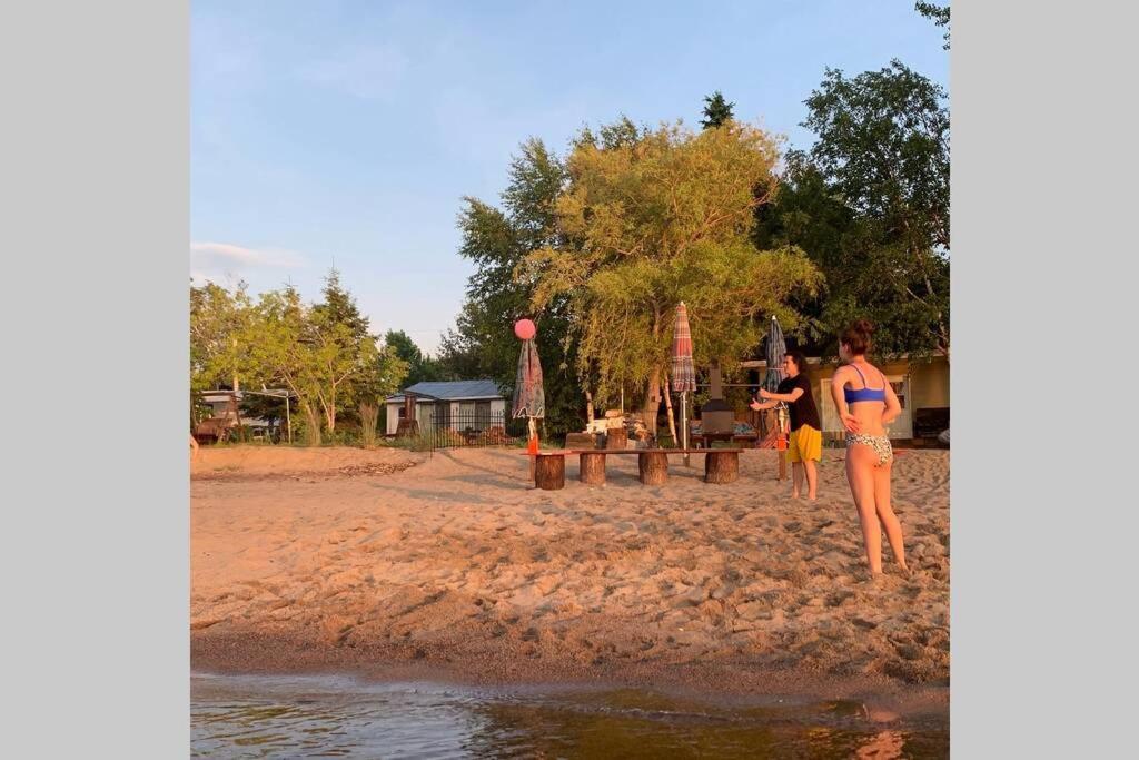 Maison Sur Le Lac Desbiens Экстерьер фото