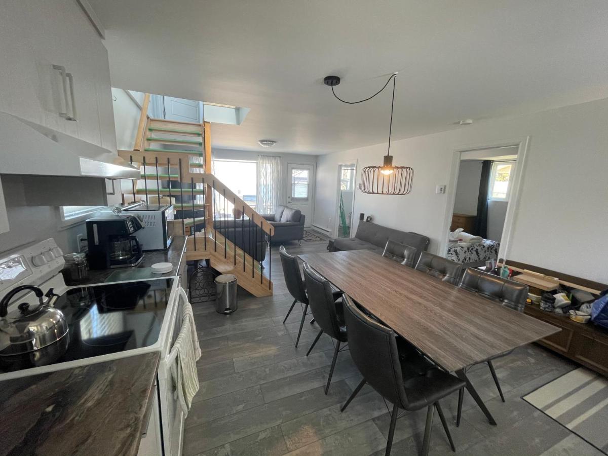 Maison Sur Le Lac Desbiens Экстерьер фото